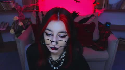 Marcelline online show from 10-31-25, 10:16