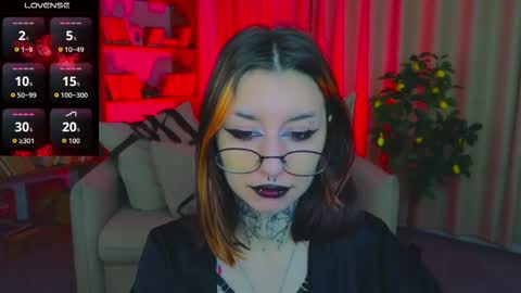 Marcelline online show from 04-19-26, 01:27