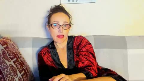 Snapshot of mistress_ass chatting on 12-20-25, 10:39 Victoria Eden online show from 12-20-25, 10:39