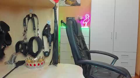 Mistress Kristi online show from 10-09-25, 07:56