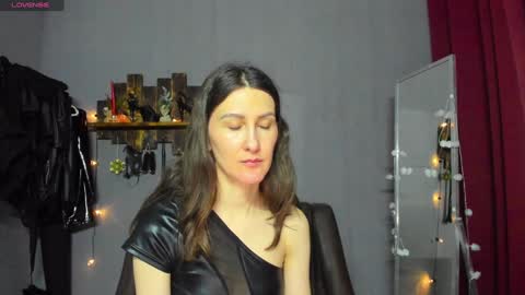 Mistress Pamela online show from 01-10-25, 04:22