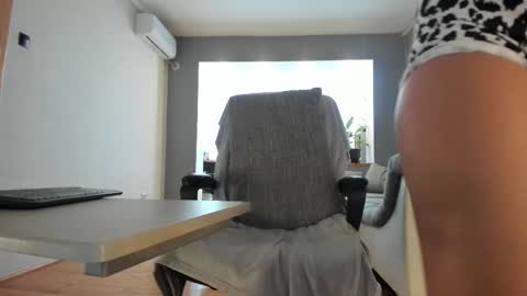 MitressEllie--Your Bratty Miss online show from 09-18-25, 12:07