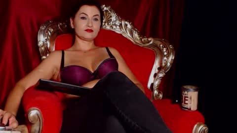 Mistress Fabiola   online show from 09-17-25, 06:42