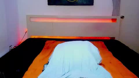 Snapshot of mistresskat001 chatting on 02-23-26, 10:29 Mistresskat online show from 02-23-26, 10:29