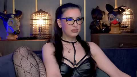 Mistress Kelly online show from 05-25-26, 09:54