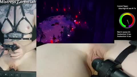 Snapshot of mistresslarentiah chatting on 03-08-25, 05:43 Mistress Larentiah online show from 03-08-25, 05:43