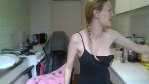 Snapshot of mistressmilly32 chatting on 06-03-26, 04:23 mistressmilly32 online show from 06-03-26, 04:23