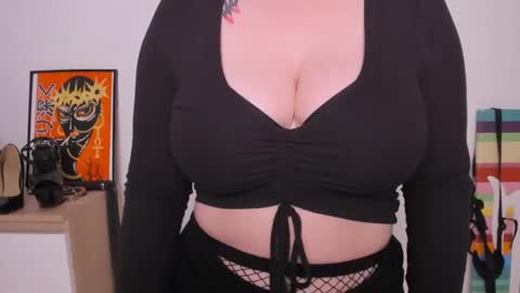 Snapshot of mistresssandy chatting on 01-30-25, 08:42 SANDY online show from 01-30-25, 08:42