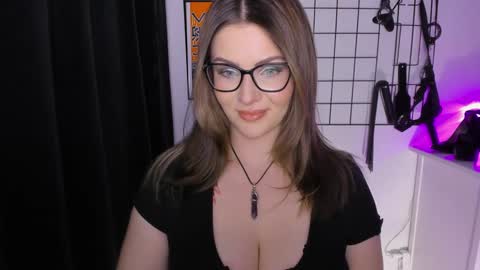 Snapshot of mistresssandy chatting on 03-10-25, 12:51 SANDY online show from 03-10-25, 12:51