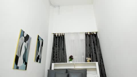 mistt_miaa online show from 04-07-26, 01:00