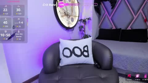 Snapshot of misty_rossi chatting on 10-17-25, 12:19 Catalina online show from 10-17-25, 12:19