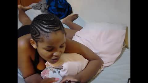 misty_shee online show from 09-12-25, 07:14