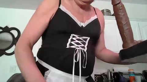 Snapshot of mistygoodslut chatting on 11-18-25, 01:04 mistygoodslut online show from 11-18-25, 01:04