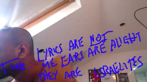 Snapshot of mita335918 chatting on 02-14-26, 11:29 mita335918 online show from 02-14-26, 11:29