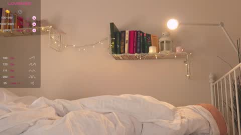 Snapshot of mita_mp4 chatting on 12-31-24, 06:59 Mita online show from 12-31-24, 06:59