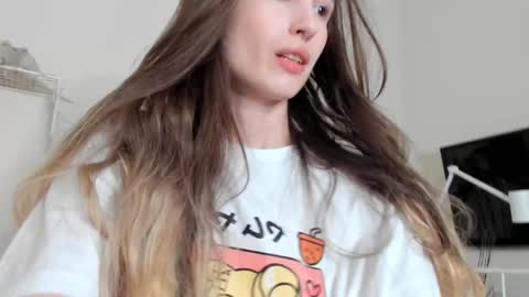 Snapshot of mita_mp4 chatting on 01-01-25, 08:02 Mita online show from 01-01-25, 08:02