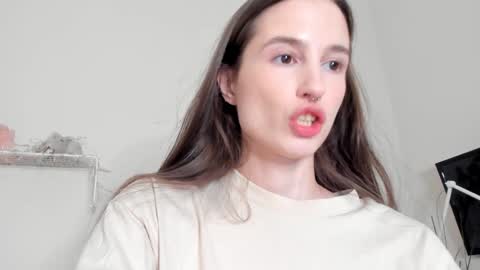 Snapshot of mita_mp4 chatting on 01-03-25, 04:22 Mita online show from 01-03-25, 04:22