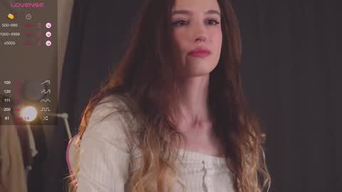 Snapshot of mita_mp4 chatting on 01-17-25, 03:45 Mita online show from 01-17-25, 03:45