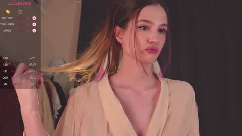 Snapshot of mita_mp4 chatting on 01-20-25, 07:36 Mita online show from 01-20-25, 07:36