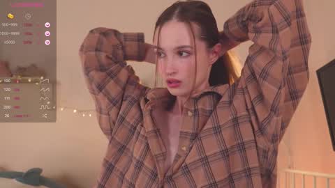 Snapshot of mita_mp4 chatting on 01-29-25, 03:33 Mita online show from 01-29-25, 03:33