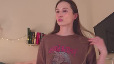 Snapshot of mita_mp4 chatting on 02-17-25, 07:15 Mita online show from 02-17-25, 07:15