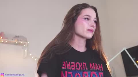 Snapshot of mita_mp4 chatting on 09-17-25, 06:37 Mita online show from 09-17-25, 06:37