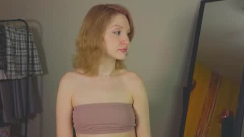 alice online show from 10-24-25, 03:03