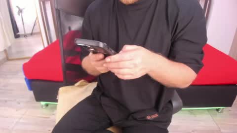 Snapshot of mitchbukanan chatting on 05-27-26, 12:29 mitchbukanan online show from 05-27-26, 12:29