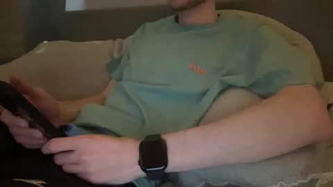 Snapshot of mitchellw7752 chatting on 12-30-24, 01:36 mitchellw7752 online show from 12-30-24, 01:36