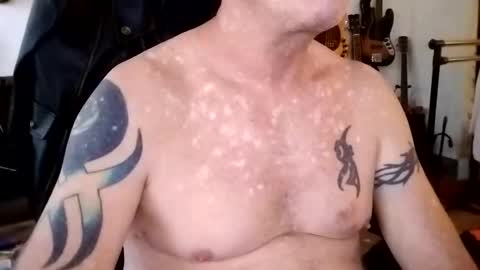 Snapshot of mitchnails69 chatting on 03-12-25, 06:22 BobbyMitchGa online show from 03-12-25, 06:22