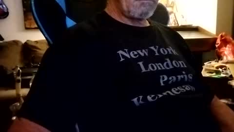 Snapshot of mitchnails69 chatting on 10-14-25, 10:05 BobbyMitchGa online show from 10-14-25, 10:05