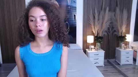 Mtica Brennet online show from 09-25-25, 03:21