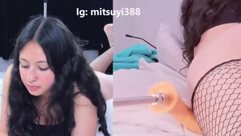 Snapshot of mitsuyi_cute chatting on 02-01-25, 02:26 Mitsuyi online show from 02-01-25, 02:26