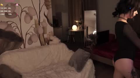 Yuka online show from 10-03-25, 04:37