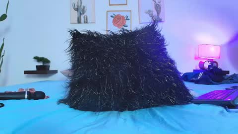 Snapshot of miwa_cutte chatting on 12-24-24, 07:44 Miwa online show from 12-24-24, 07:44