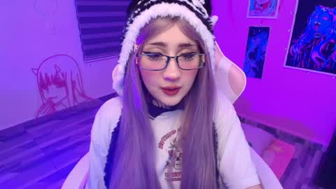 Snapshot of miwaviolet chatting on 05-26-26, 02:29 Miwa Violet online show from 05-26-26, 02:29