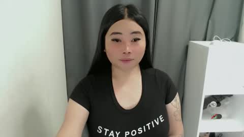 Snapshot of miya_licious chatting on 05-15-26, 10:33 cassie marie online show from 05-15-26, 10:33