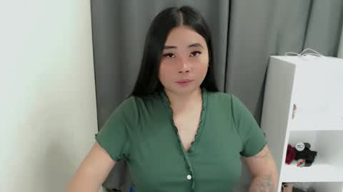 Snapshot of miya_licious chatting on 05-19-26, 11:27 cassie marie online show from 05-19-26, 11:27