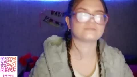 Milana online show from 11-04-25, 05:23