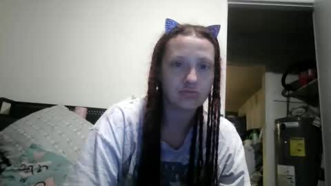 Snapshot of miztrezk chatting on 06-11-26, 04:43 miztrezk online show from 06-11-26, 04:43