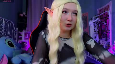 Mizuki online show from 02-14-25, 08:37