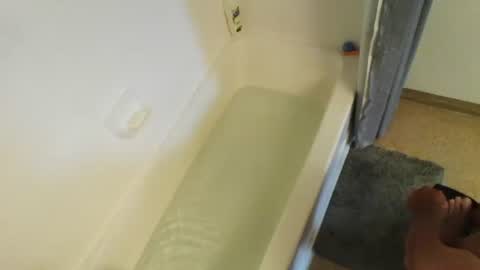 Snapshot of mjeffrey460699861 chatting on 01-12-26, 01:49 mjeffrey460699861 online show from 01-12-26, 01:49