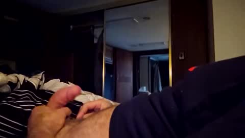 mjolnirandazzarra online show from 12-21-25, 11:01