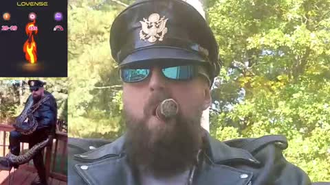 SMOKINsnakeEYEZ online show from 10-19-25, 07:14