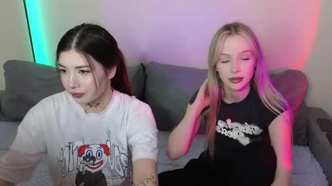 Snapshot of mmkakpoxyi22 chatting on 01-28-25, 03:35 alice and ray online show from 01-28-25, 03:35