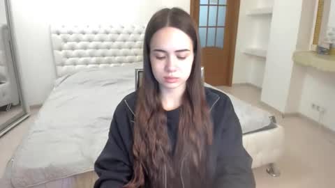 Beata online show from 01-22-25, 05:49