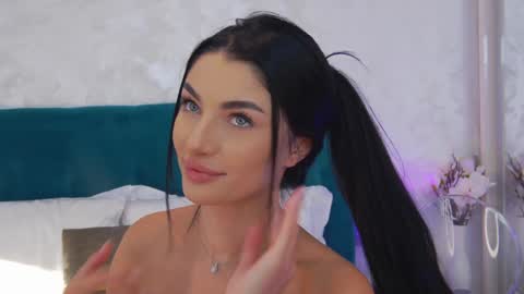 Snapshot of mmmaaa1234 chatting on 01-20-25, 02:25 Jessie online show from 01-20-25, 02:25