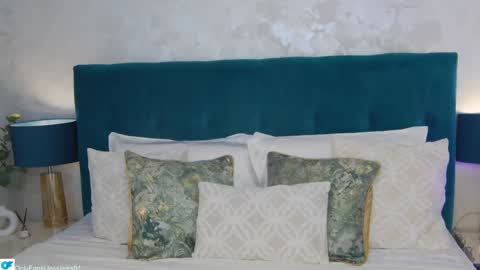 Snapshot of mmmaaa1234 chatting on 03-10-25, 12:18 Jessie online show from 03-10-25, 12:18