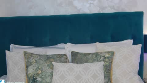 Snapshot of mmmaaa1234 chatting on 03-12-25, 02:41 Jessie online show from 03-12-25, 02:41