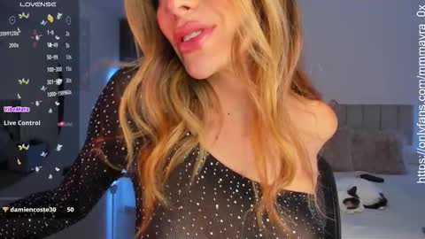 Snapshot of mmmayra_0x chatting on 11-07-25, 11:05 MAYRA online show from 11-07-25, 11:05